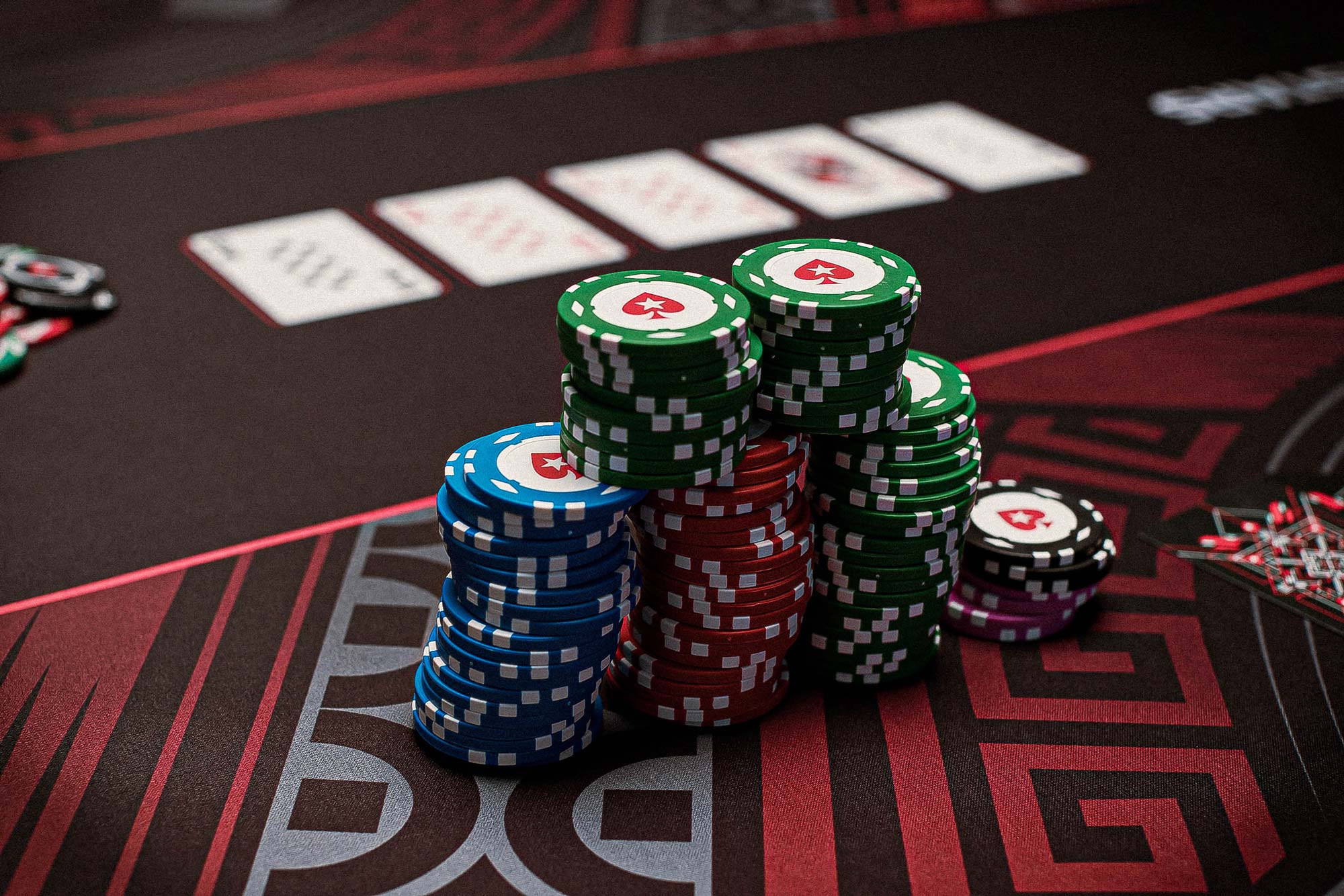 Consejos para elegir una mesa de póker en este 2024